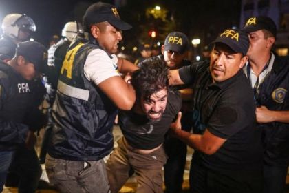 represion.jpg
